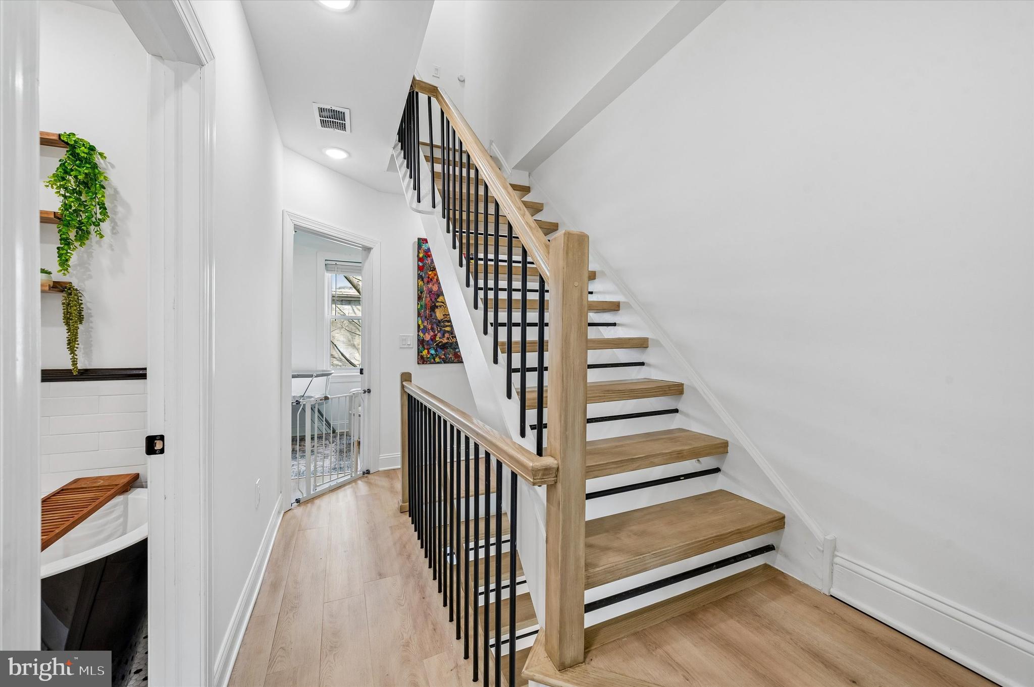 1227 Webster Street Philadelphia, PA 19147 - Photo 24 of 34