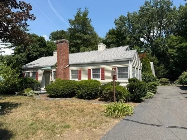 $399,900 | 139 Burbank Road, Longmeadow, MA 01106