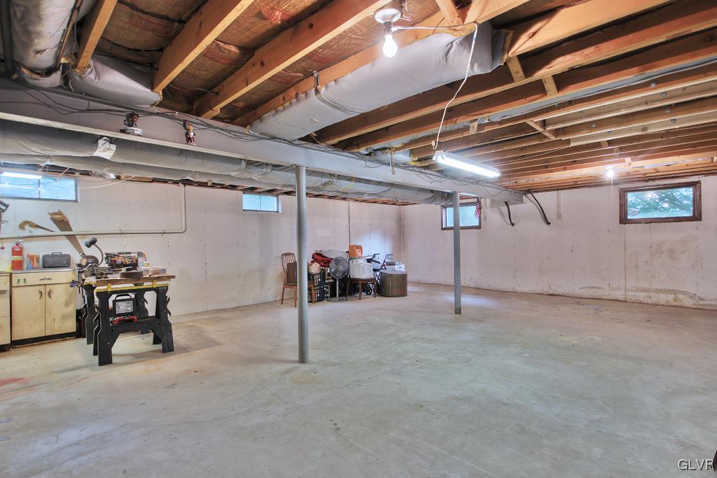 1505 Coventry Road Allentown, PA 18104 - Photo 28 of 32 Gallery Image 28