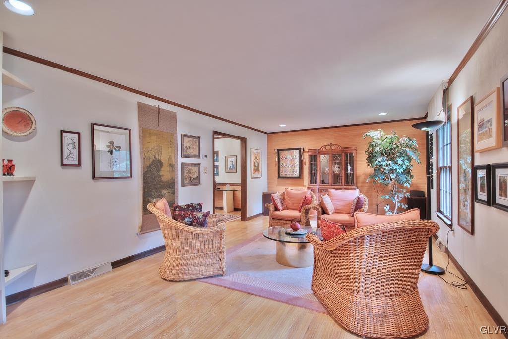 1505 Coventry Road Allentown, PA 18104 - Photo 5 of 32 Gallery Image 5