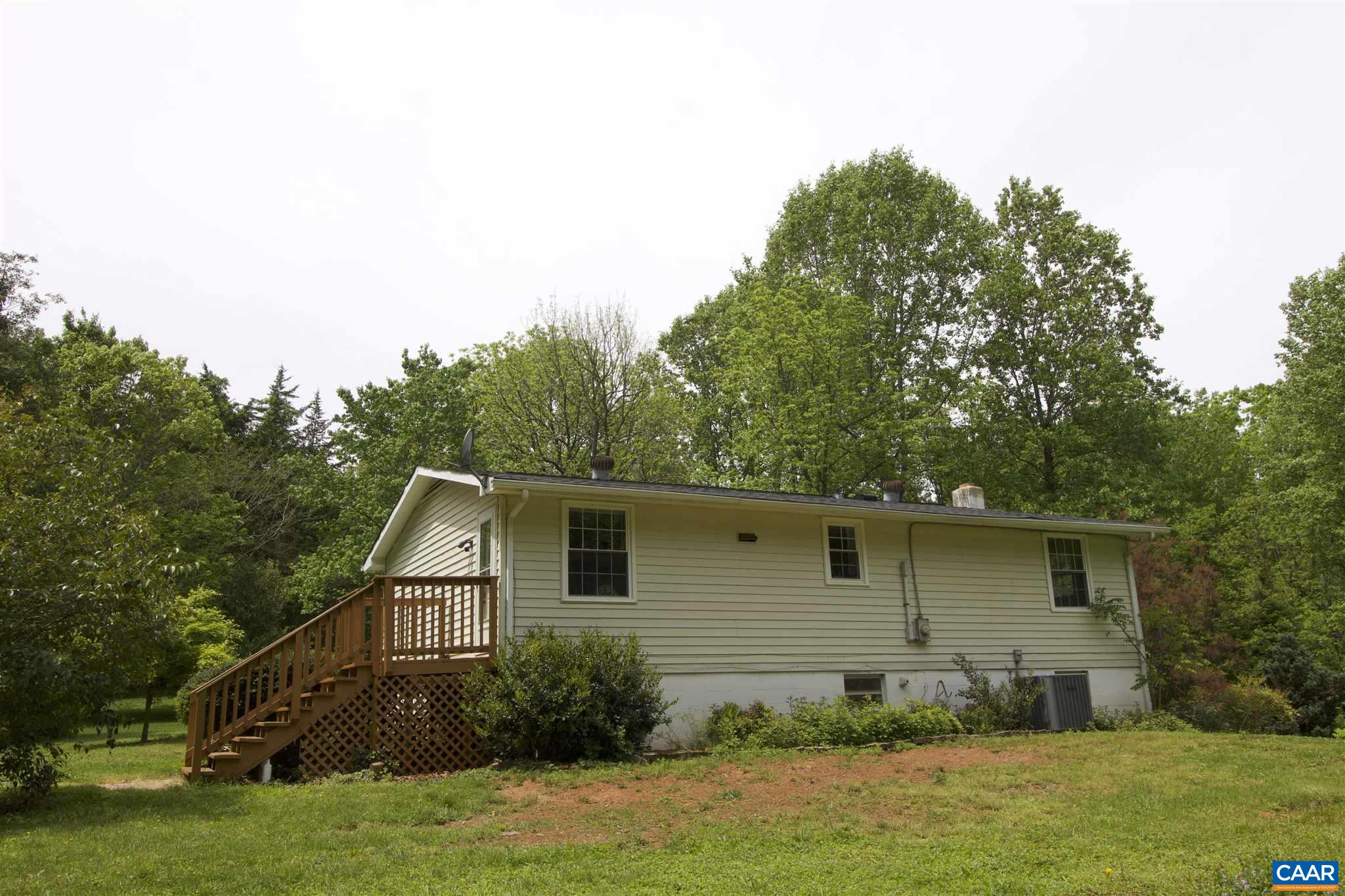 6817 Rabbit Ridge Road Keene, VA 22946 - Photo 4 of 20 Gallery Image 4