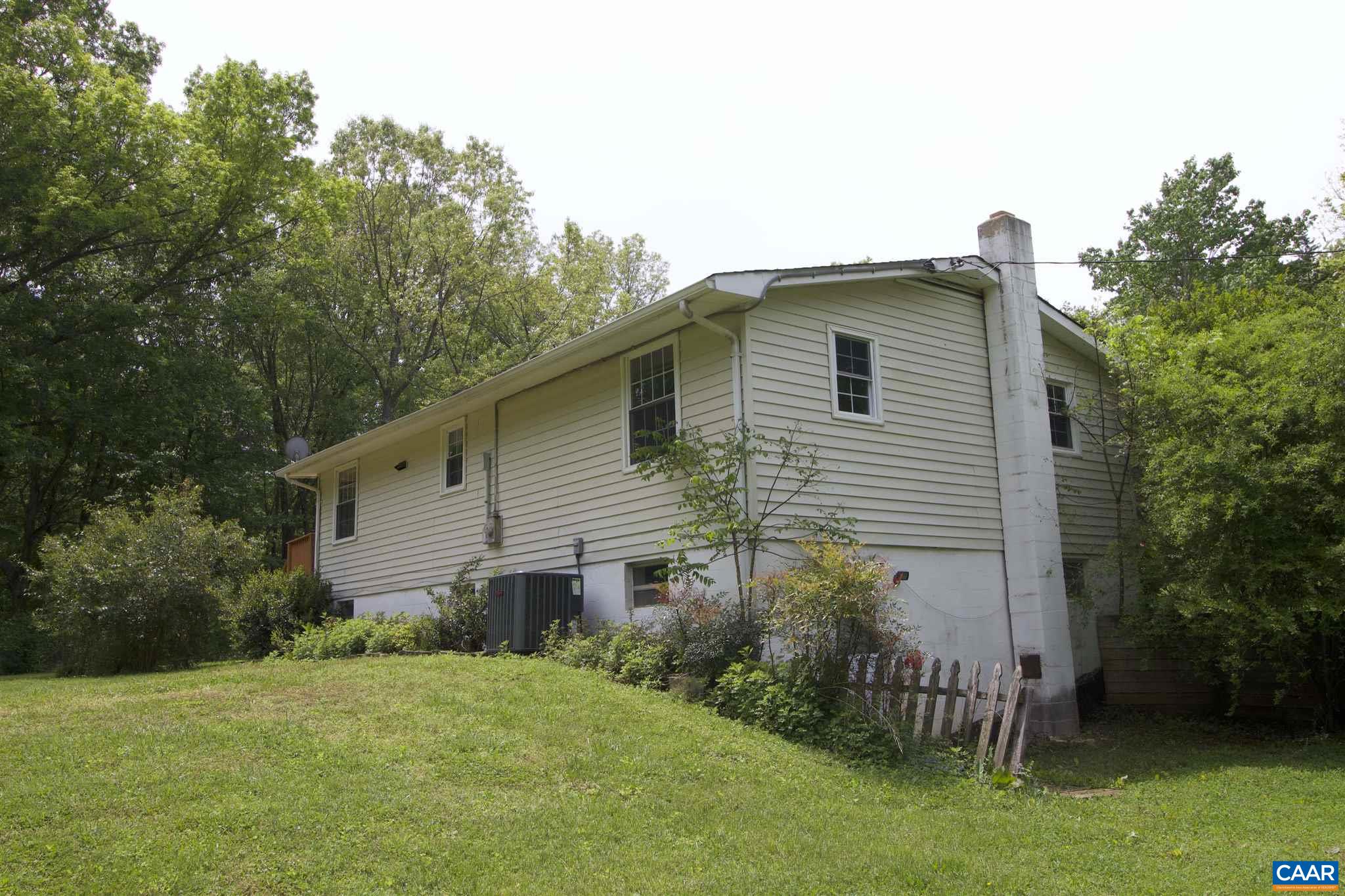 6817 Rabbit Ridge Road Keene, VA 22946 - Photo 5 of 20 Gallery Image 5