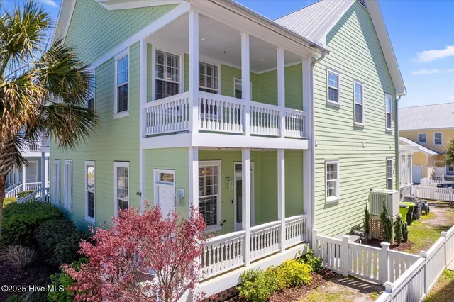 $705,000 | 215 Silver Sloop Way, Carolina Beach, NC 28428