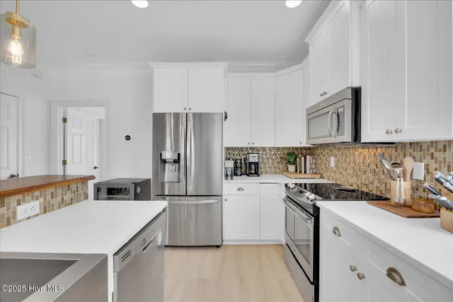 $705,000 | 215 Silver Sloop Way, Carolina Beach, NC 28428