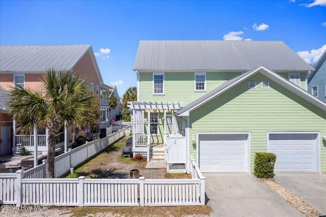 $705,000 | 215 Silver Sloop Way, Carolina Beach, NC 28428
