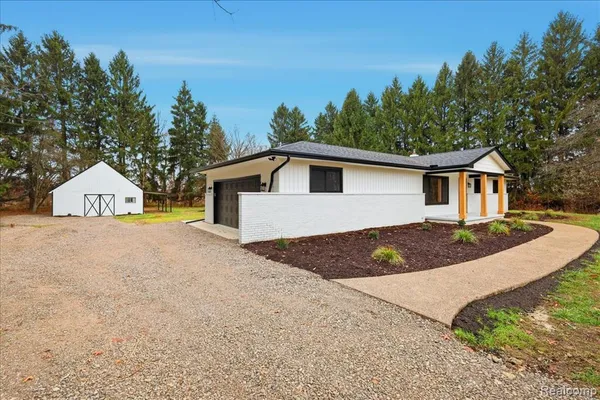 $510,000 | 3643 Noble Road, Oxford, MI 48370