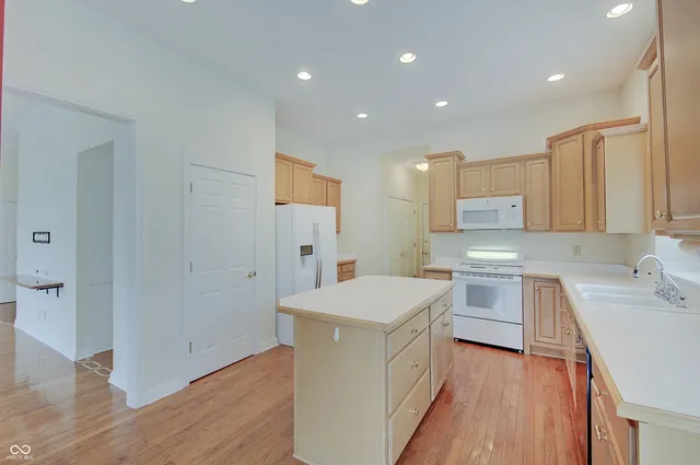 $425,000 | 7201 Catboat Court, Fishers, IN 46038