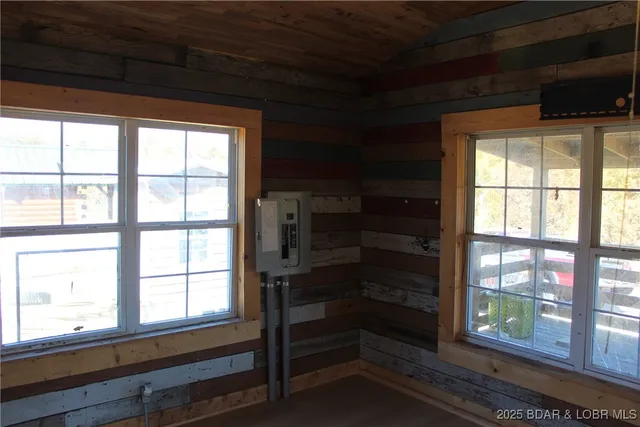 $164,900 | 382 Spring Cove Road, Sunrise Beach, MO 65079