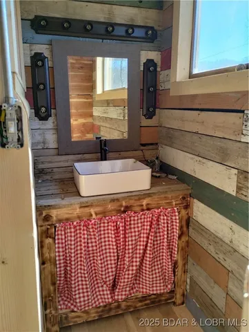 $164,900 | 382 Spring Cove Road, Sunrise Beach, MO 65079