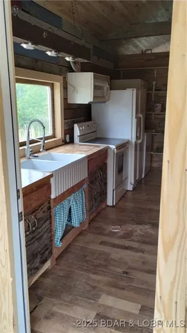 $164,900 | 382 Spring Cove Road, Sunrise Beach, MO 65079