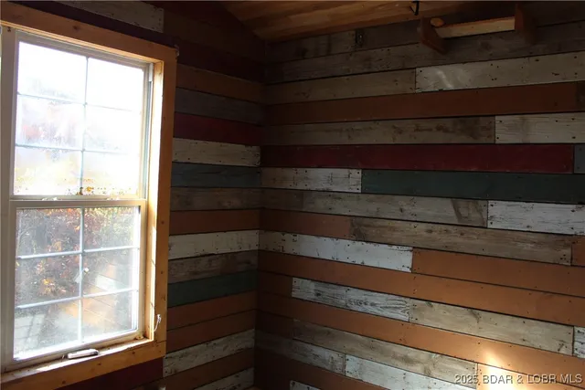 $164,900 | 382 Spring Cove Road, Sunrise Beach, MO 65079