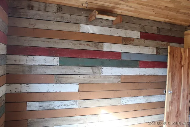 $164,900 | 382 Spring Cove Road, Sunrise Beach, MO 65079