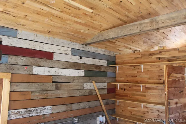 $164,900 | 382 Spring Cove Road, Sunrise Beach, MO 65079