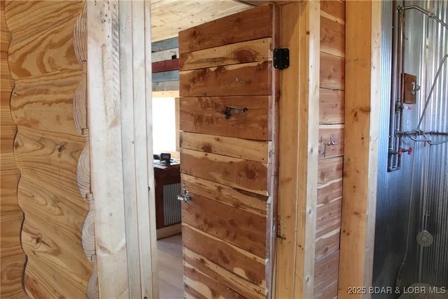 $164,900 | 382 Spring Cove Road, Sunrise Beach, MO 65079