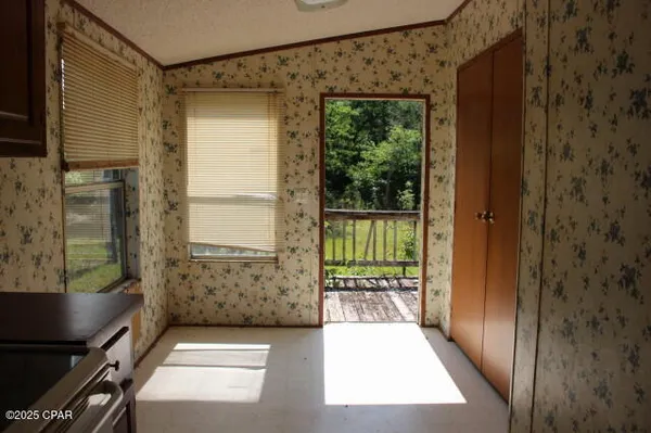 $100,000 | 5929 Nichols Road, Bascom, FL 32423