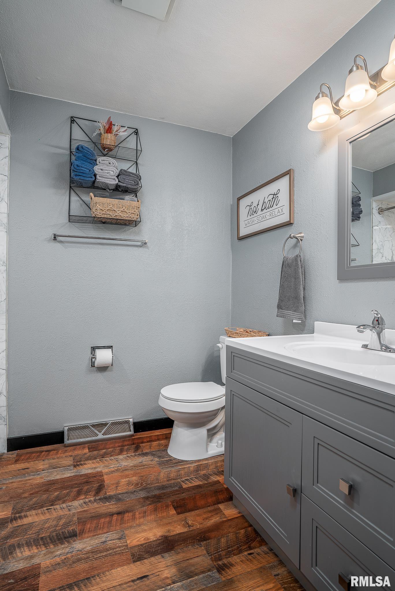 3436 Ridge Court Davenport, IA 52806 - Photo 12 of 23 Gallery Image 12