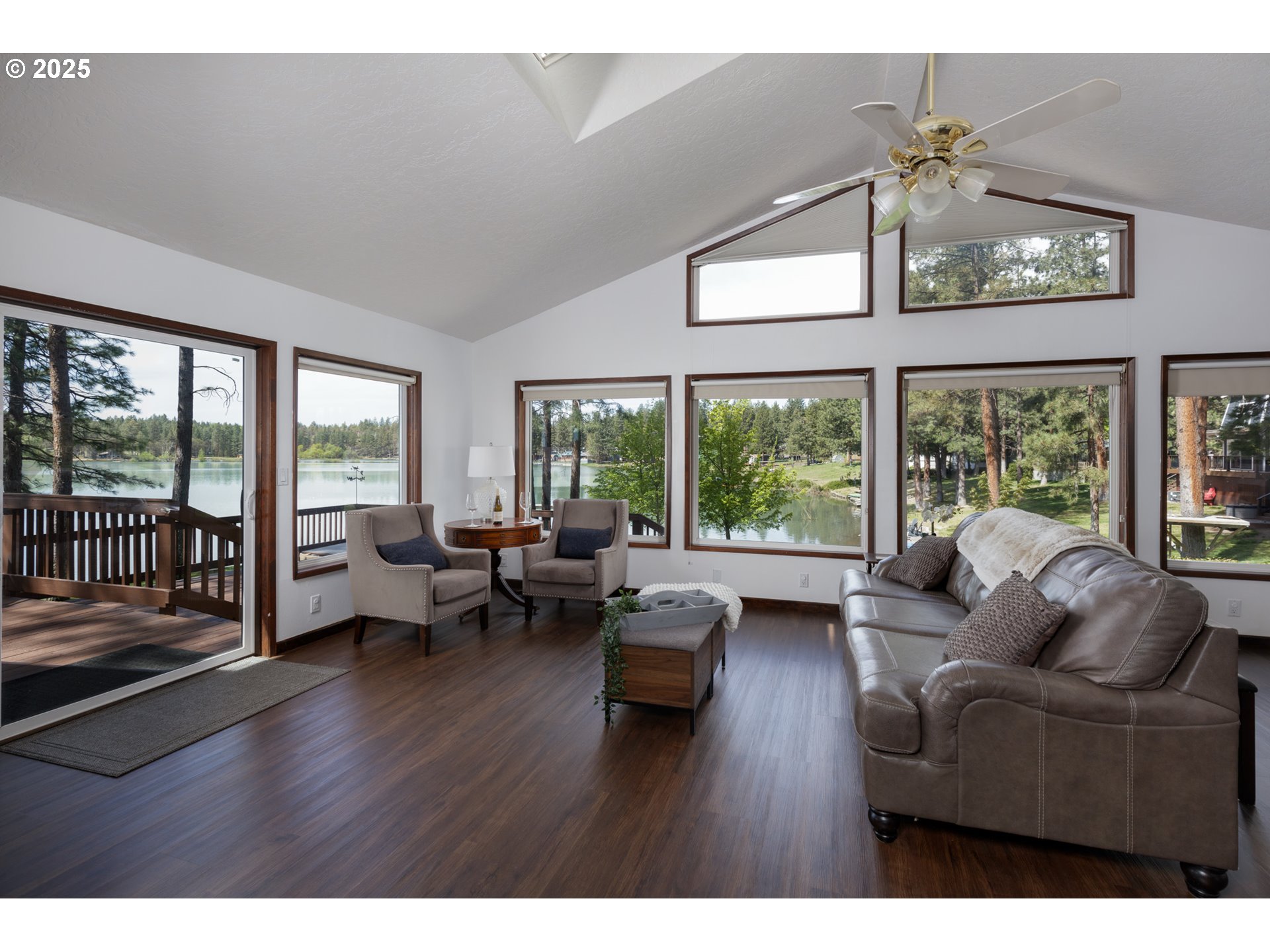 112 North Sentosa Lake Road Tygh Valley, OR 97063 - Photo 3 of 46