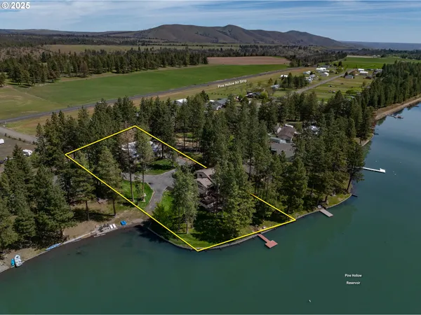 $1,196,000 | 112 North Sentosa Lake Road, Tygh Valley, OR 97063