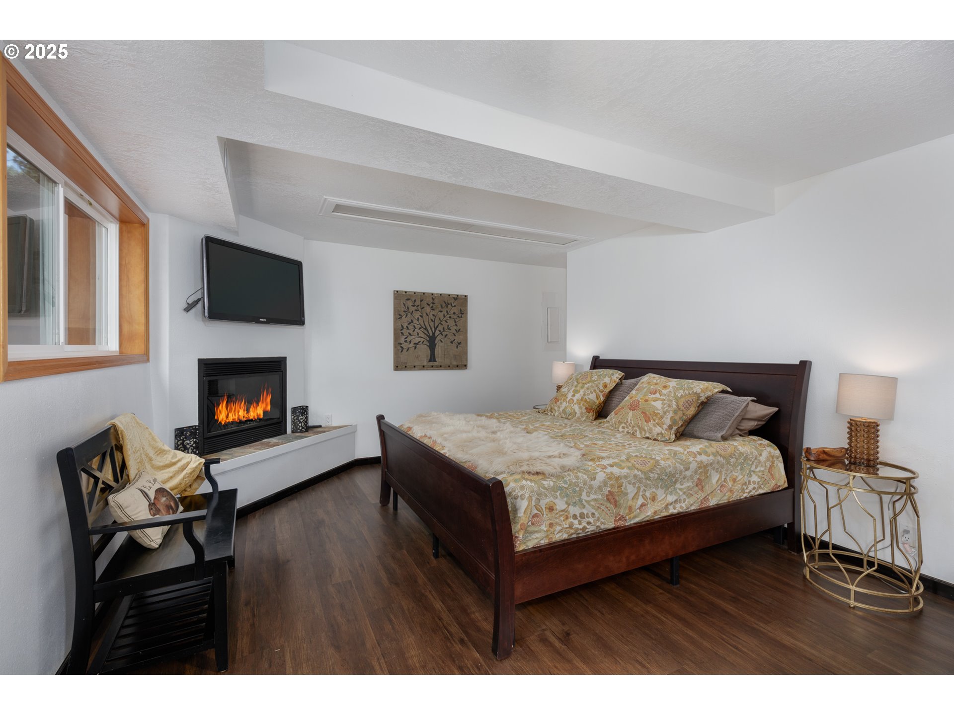 112 North Sentosa Lake Road Tygh Valley, OR 97063 - Photo 9 of 46