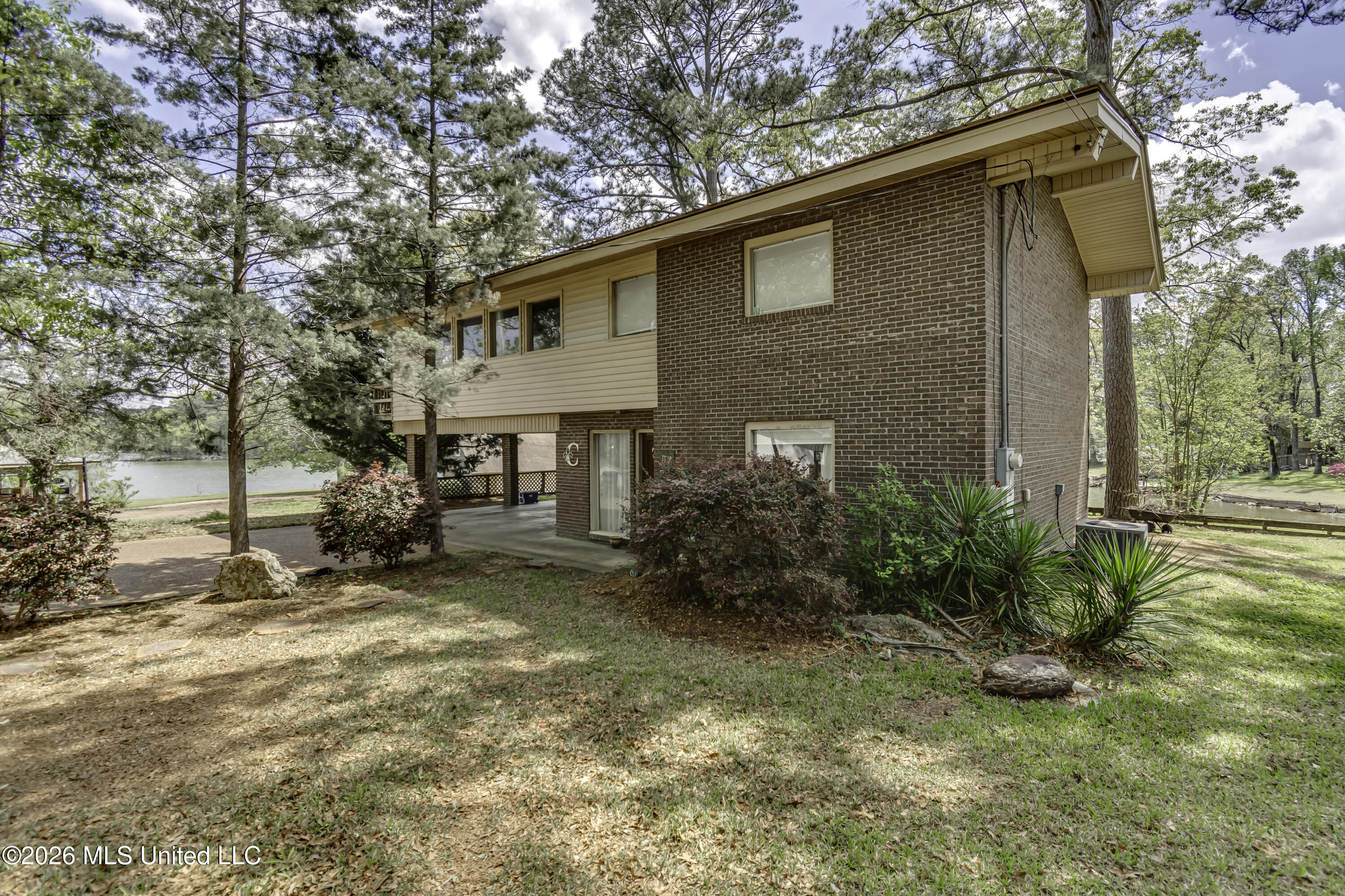 105 Point Clear Florence, MS 39073 - Photo 2 of 69 Front View