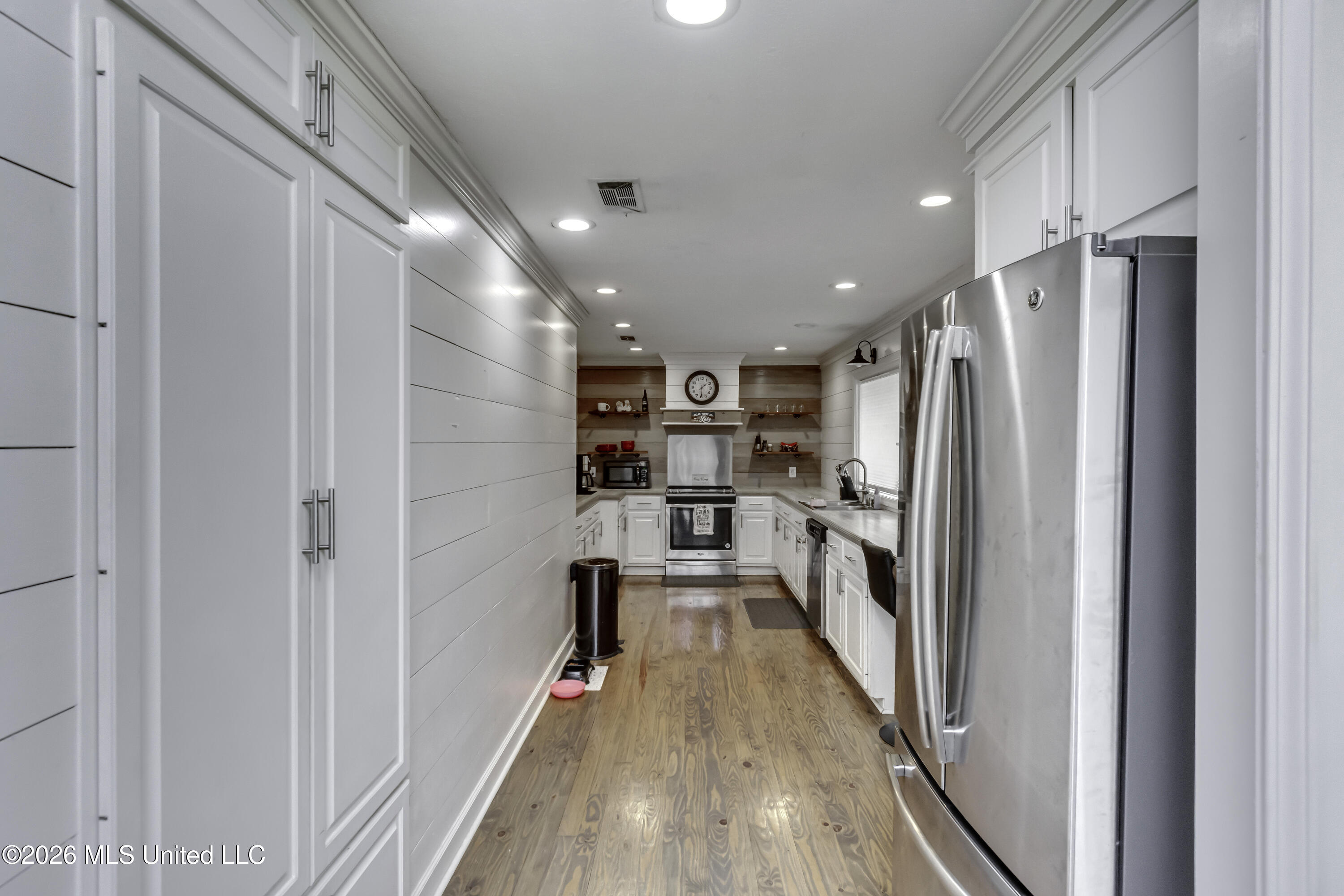 105 Point Clear Florence, MS 39073 - Photo 27 of 69 105 Point Clear--52