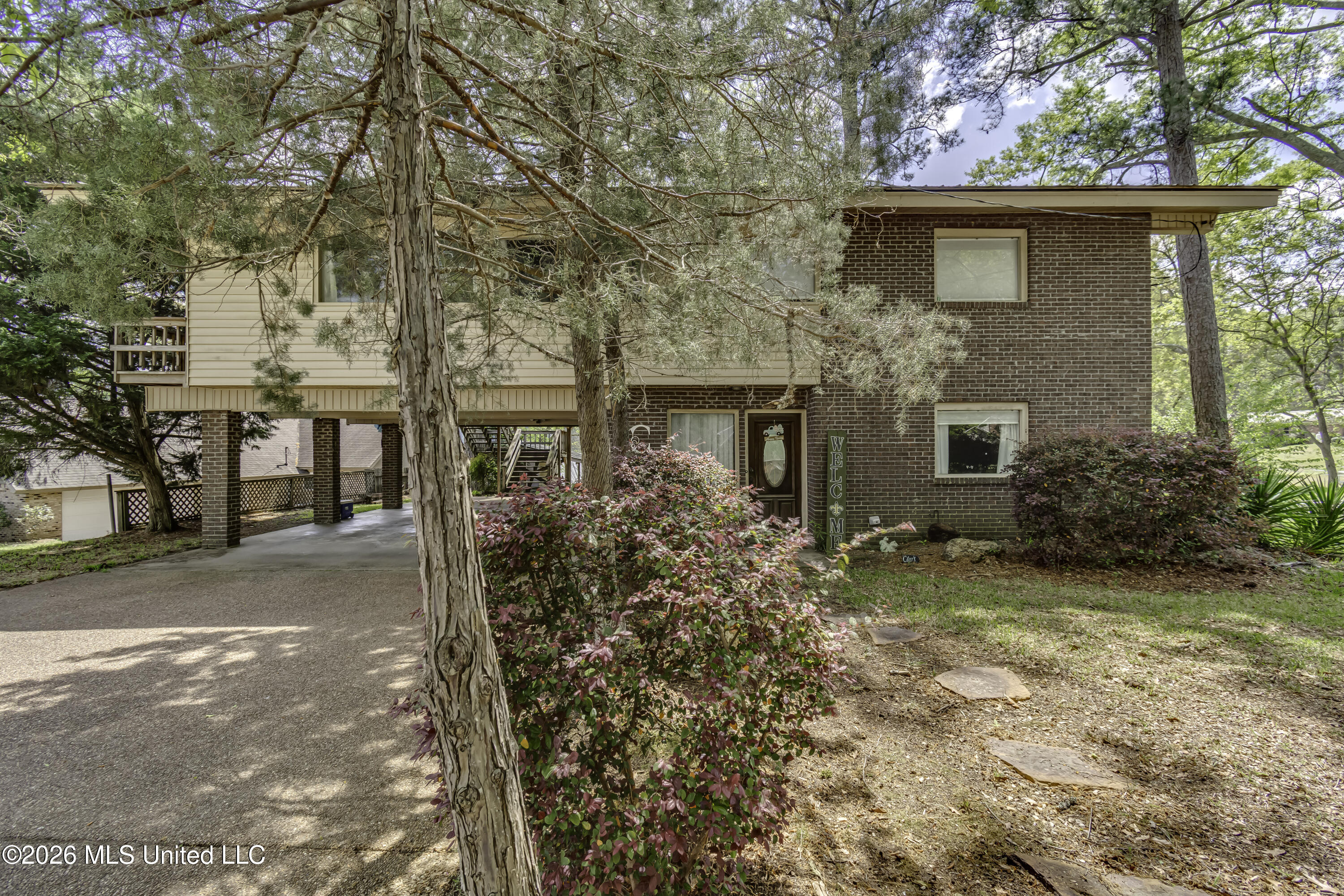 105 Point Clear Florence, MS 39073 - Photo 4 of 69 105 Point Clear--5