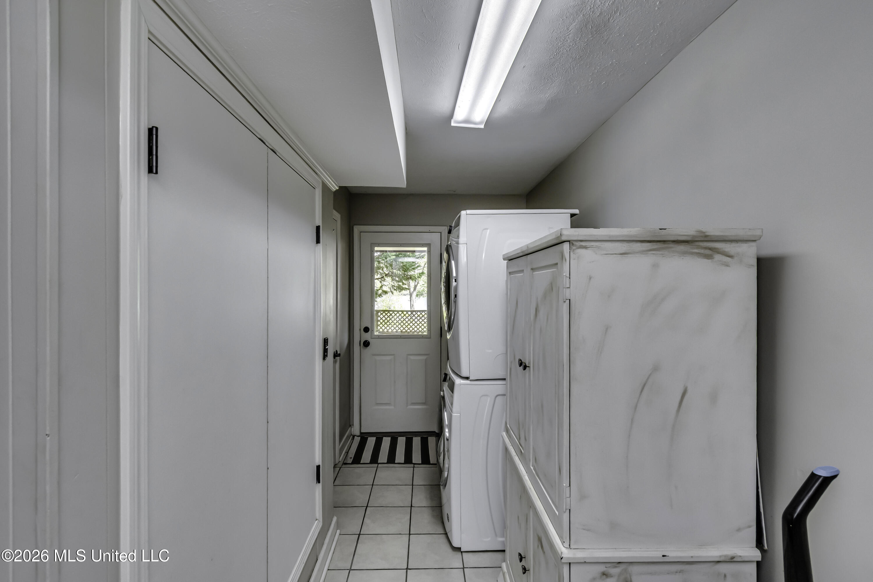 105 Point Clear Florence, MS 39073 - Photo 49 of 69 105 Point Clear--35