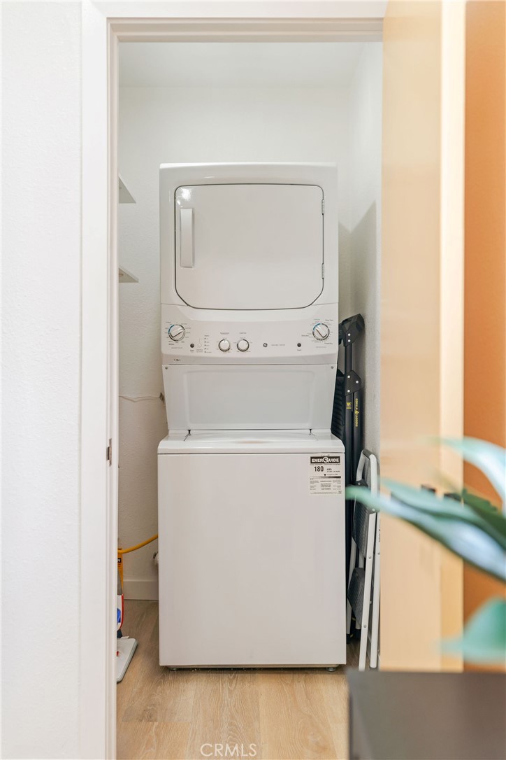 62046 Mountain View Circle Joshua Tree, CA 92252 - Photo 28 of 69 a utility room with dryer and washer