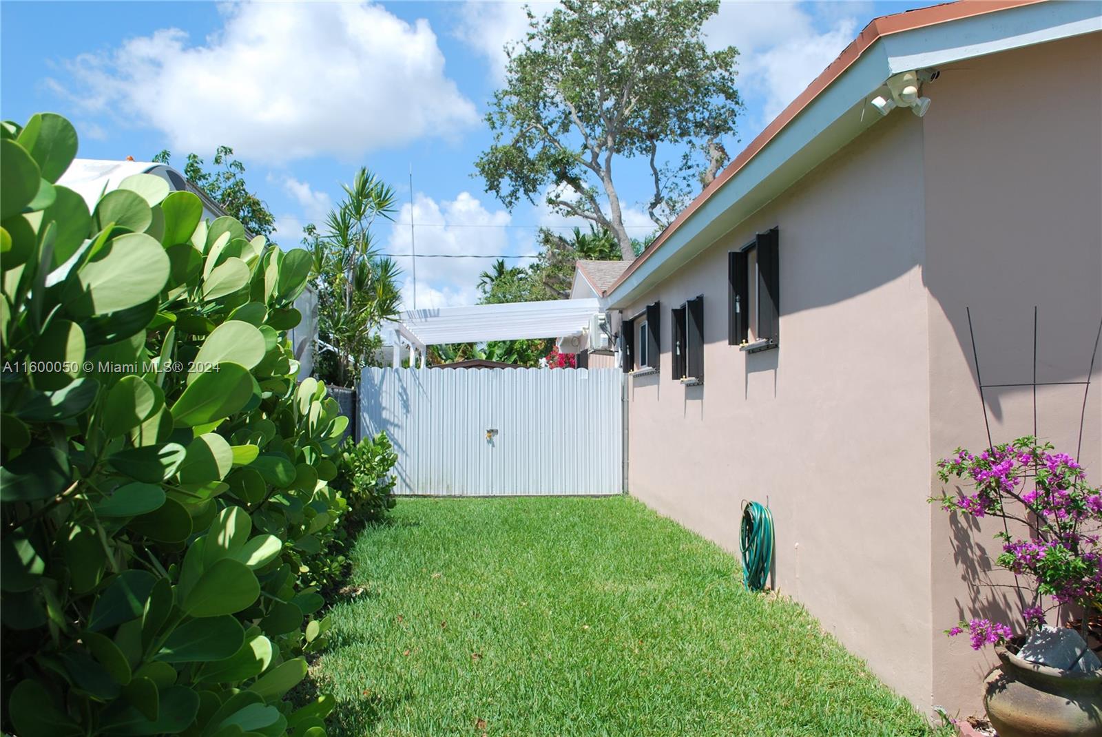 9990 Marlin Road Cutler Bay, FL 33157 - Photo 5 of 17 Gallery Image 5