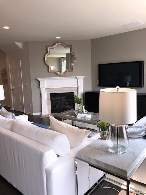 22470 Woodbridge Lane, Unit 28 Novi, MI 48375 - Photo 7 of 13
