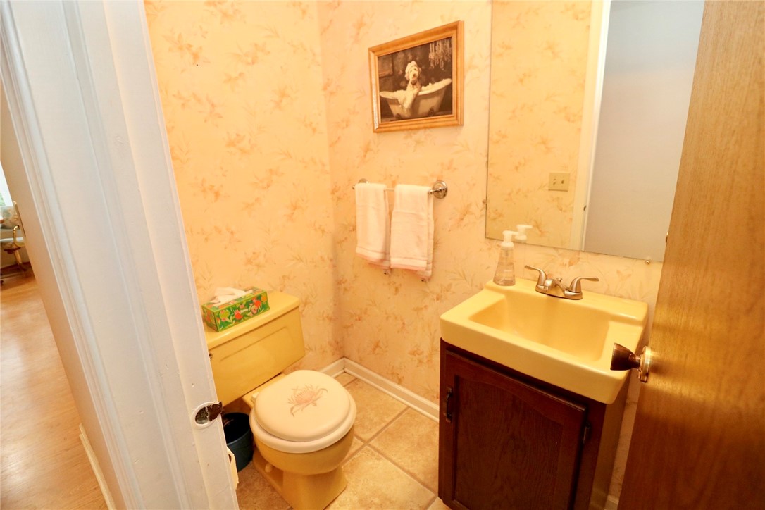 1096 Everwild View Webster, NY 14580 - Photo 35 of 46