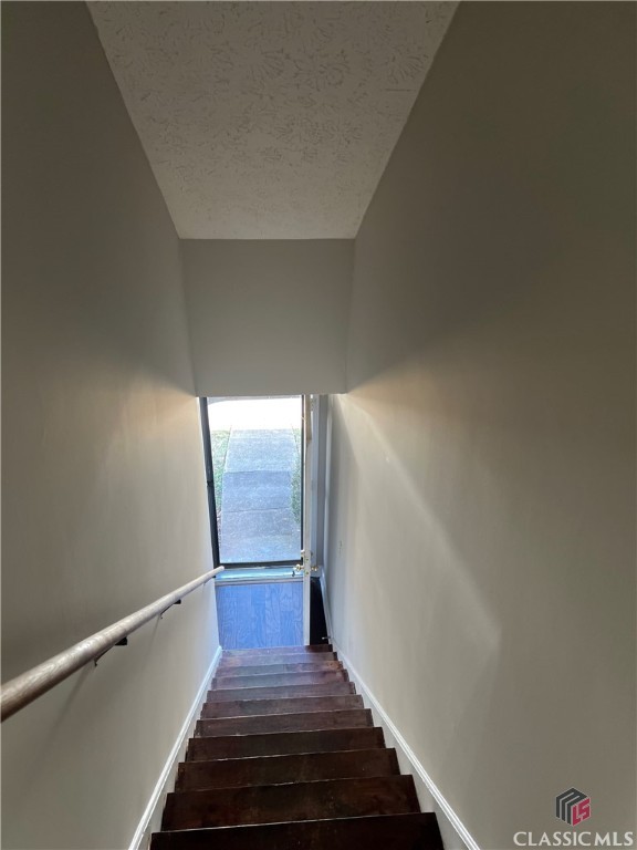 492 Huntington Road, Unit 6 Athens, GA 30606 - Photo 3 of 13