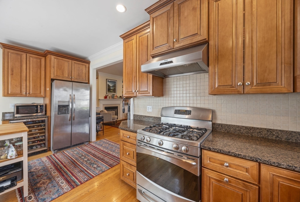 2 Benton Road, Unit 1 Somerville, MA 02143 - Photo 9 of 35