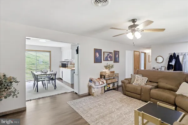 $189,000 | 21108 Willow Tree Lane Southwest, Lonaconing, MD 21539