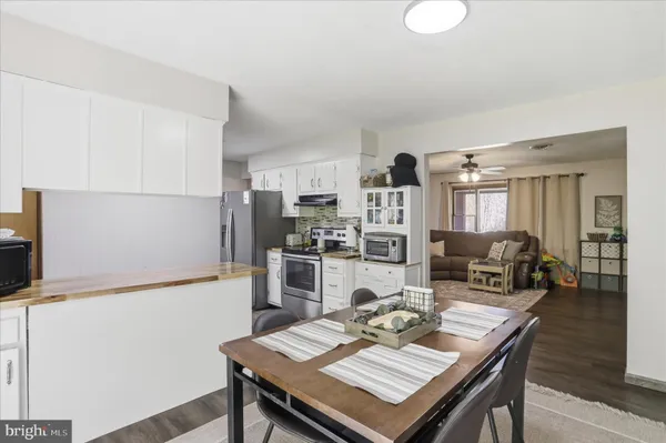 $189,000 | 21108 Willow Tree Lane Southwest, Lonaconing, MD 21539