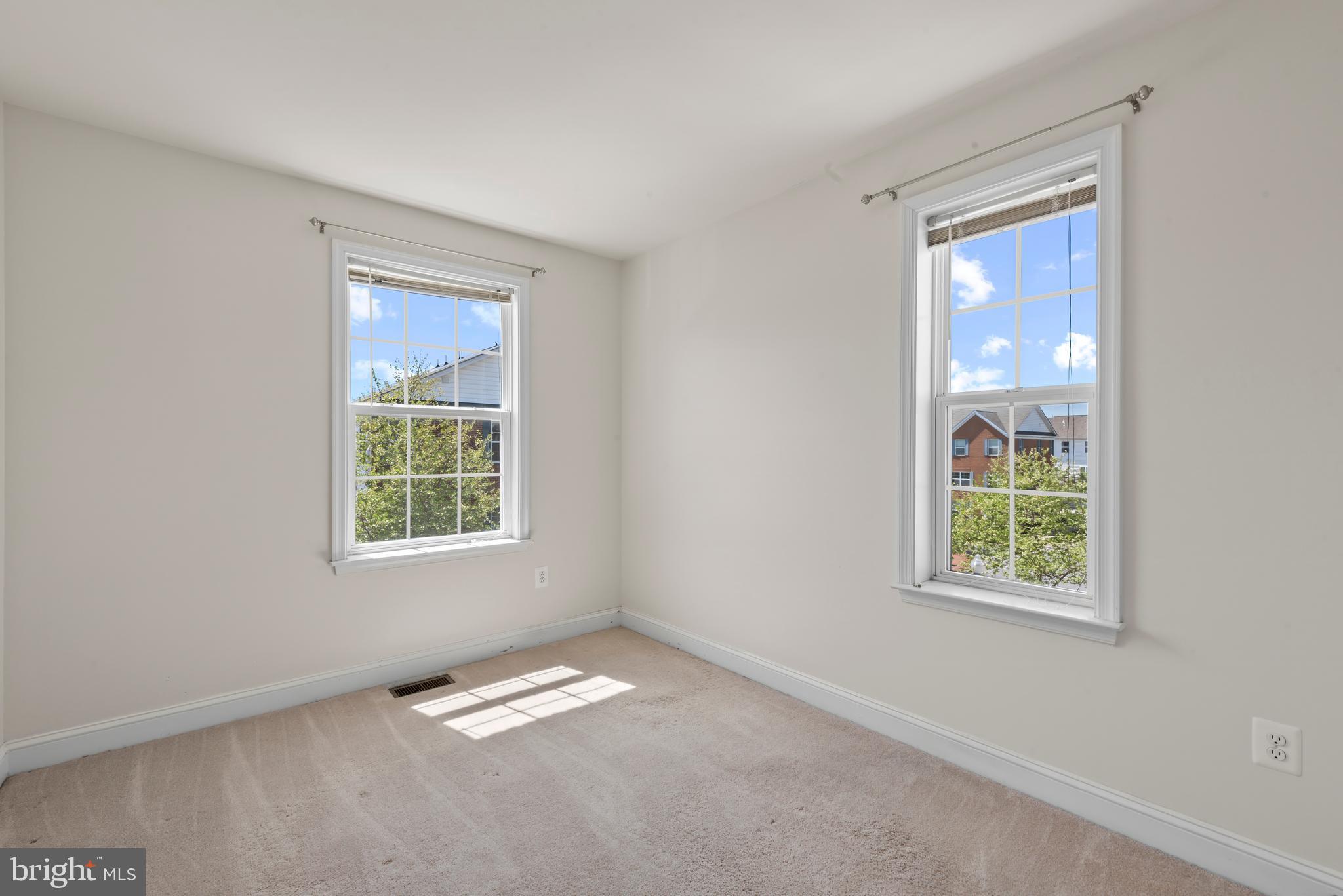 830 Ryan Street Baltimore, MD 21230 - Photo 16 of 24 an empty room with a window