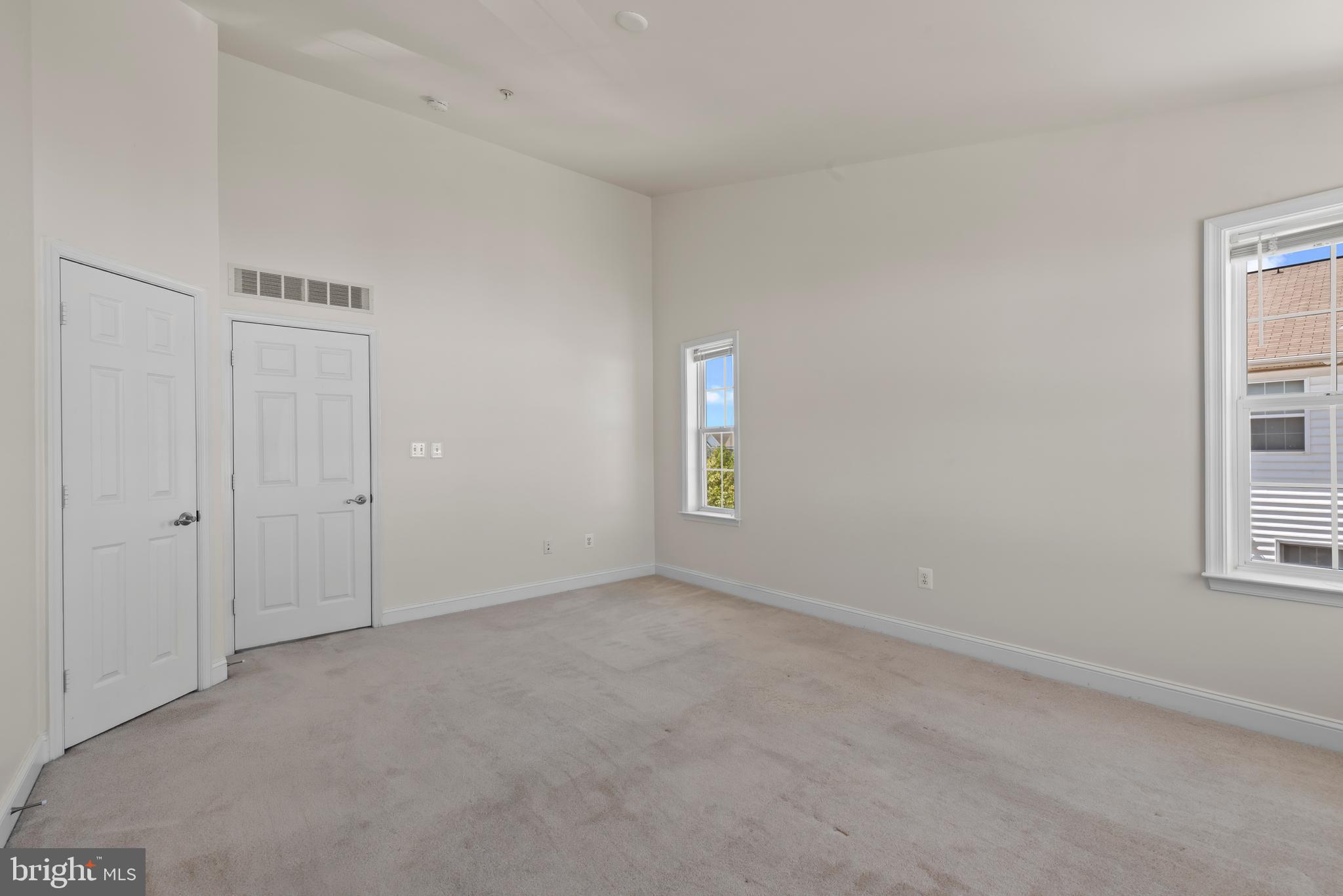 830 Ryan Street Baltimore, MD 21230 - Photo 7 of 24 an empty room with windows