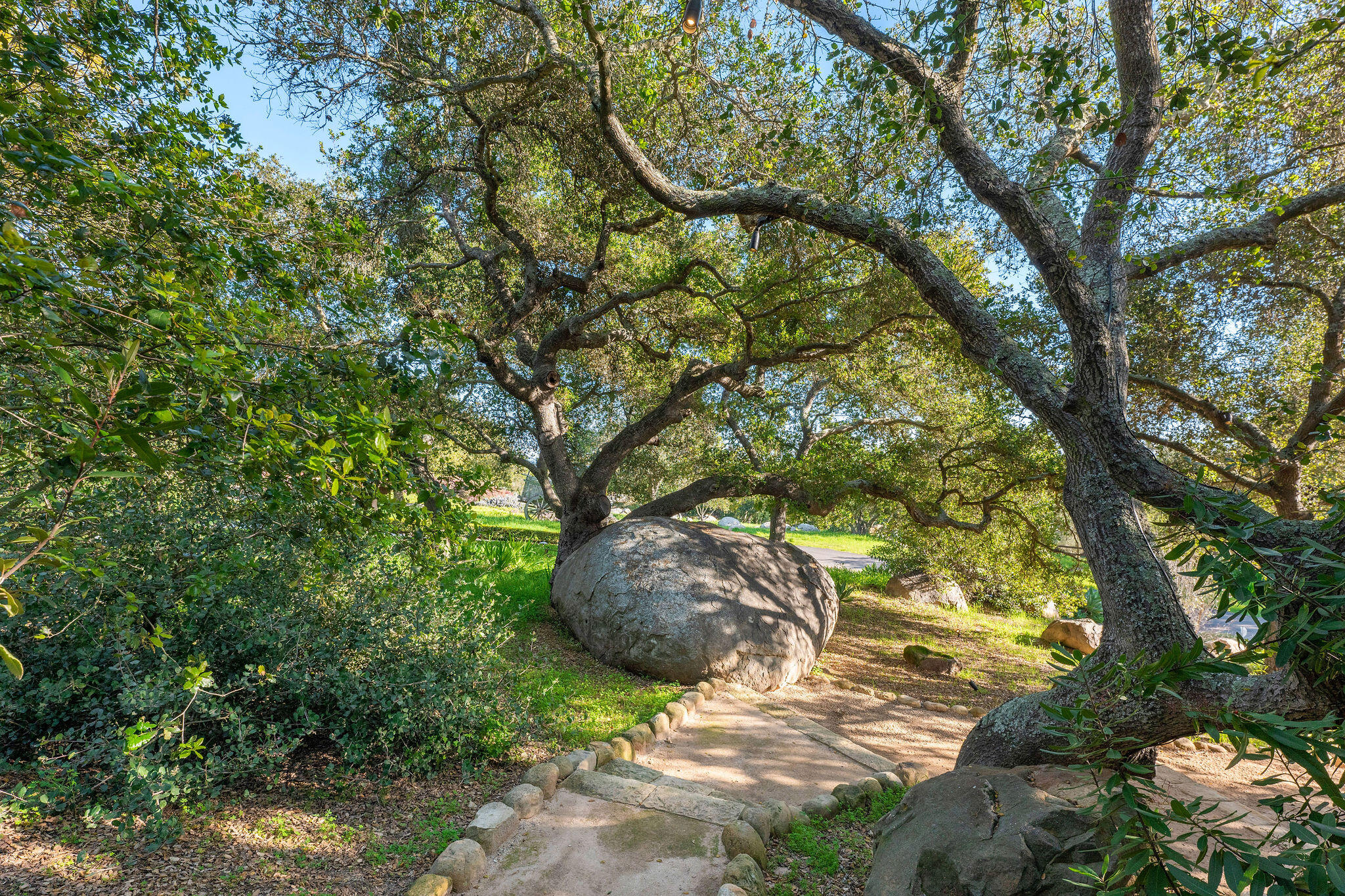 1816 Gibraltar Road Santa Barbara, CA 93105 - Photo 33 of 46 33