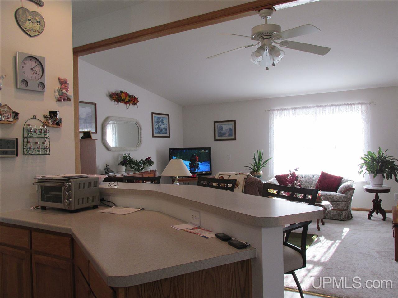 1862 Little Harbor Road Manistique, MI 49854 - Photo 5 of 19 Gallery Image 5