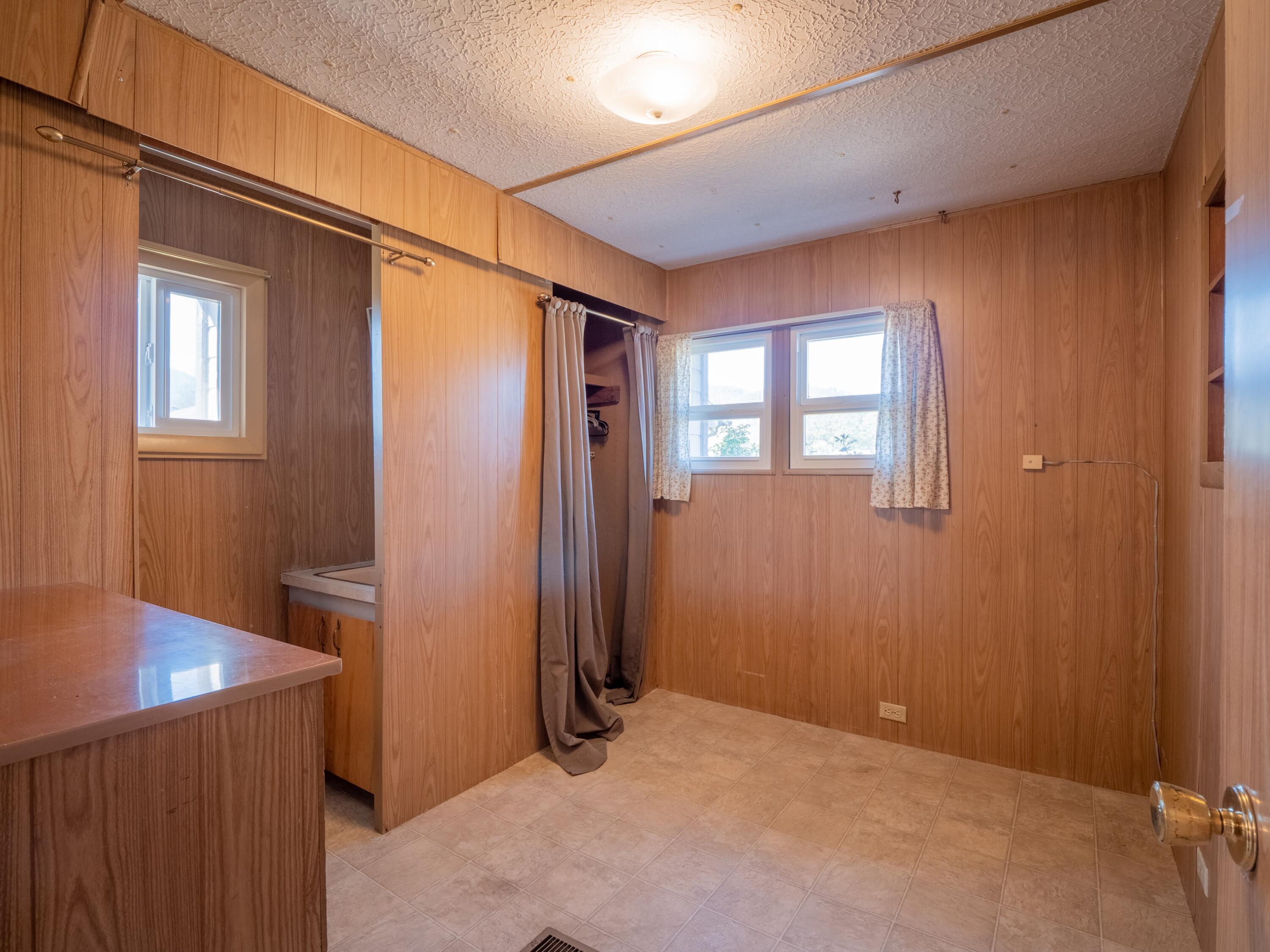 455 Hartley Road Talent, OR 97540 - Photo 11 of 26 Bed 2a