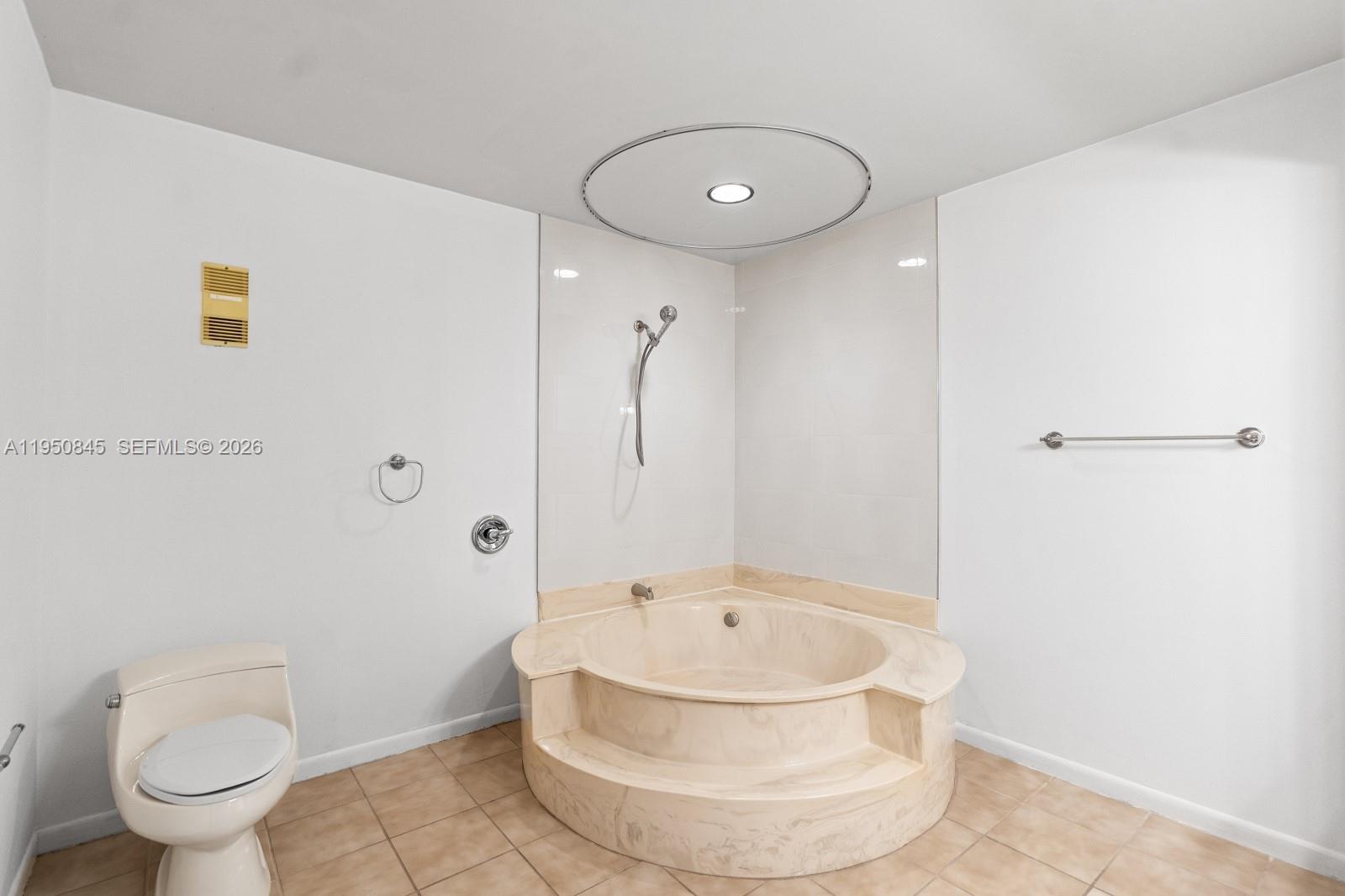 7064 Southwest 114th Place, Unit B Miami, FL 33173 - Photo 21 of 37