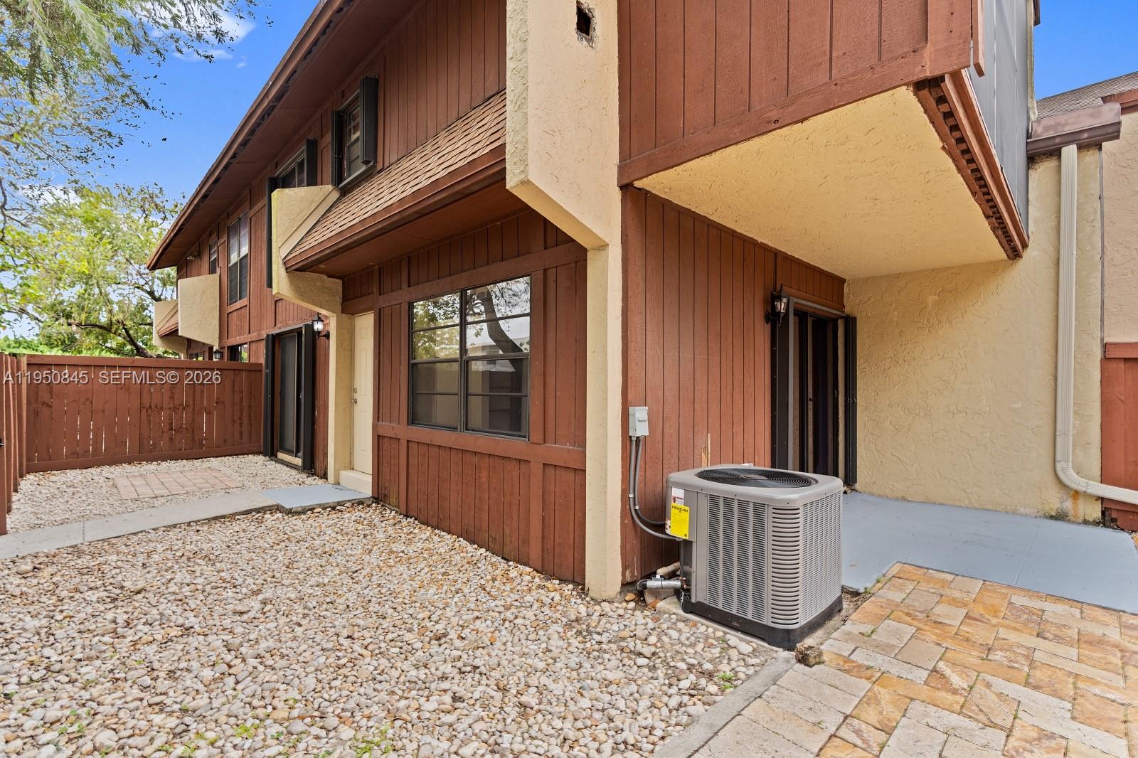 7064 Southwest 114th Place, Unit B Miami, FL 33173 - Photo 27 of 37