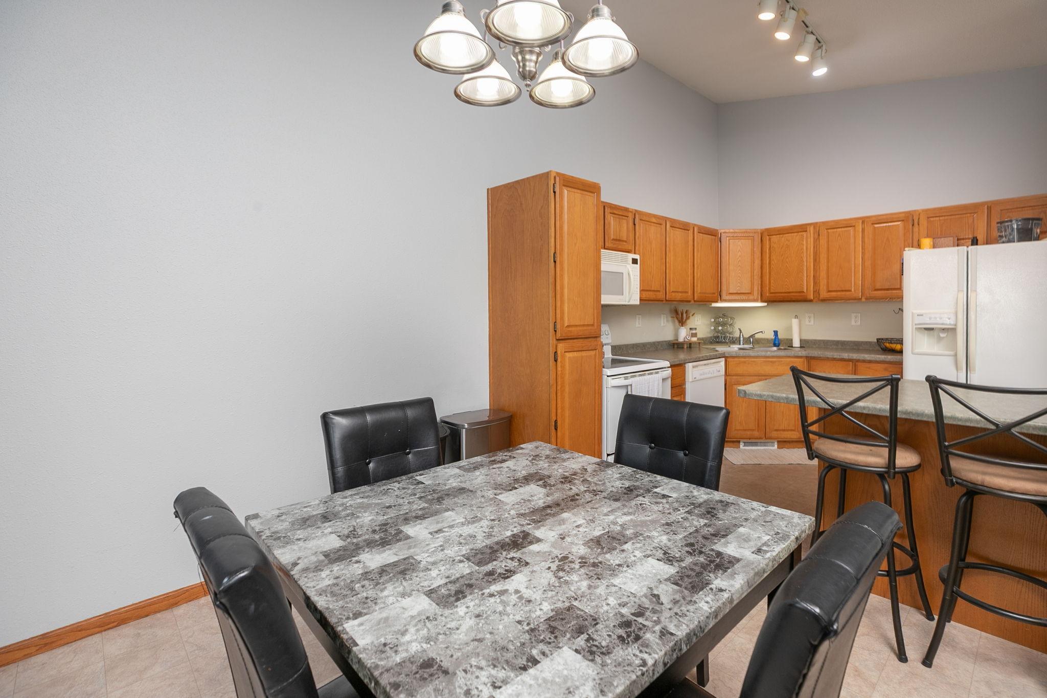 4113 Trumpeter Dr S East Rochester, MN 55904 - Photo 8 of 38