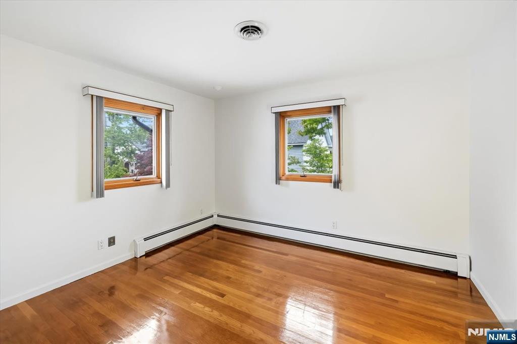535 Summit Street Englewood Cliffs, NJ 07632 - Photo 19 of 34