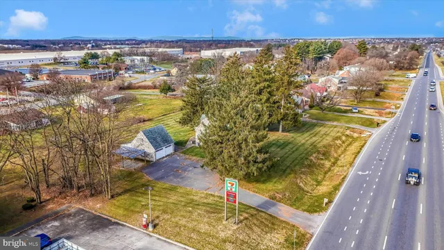 a view of residential houses with outdoor space