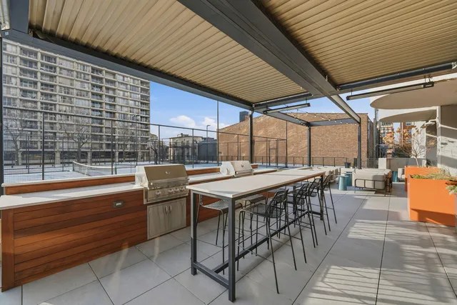 $2,500 | 2020 North Lincoln Park West, Unit 19C, Chicago, IL 60614