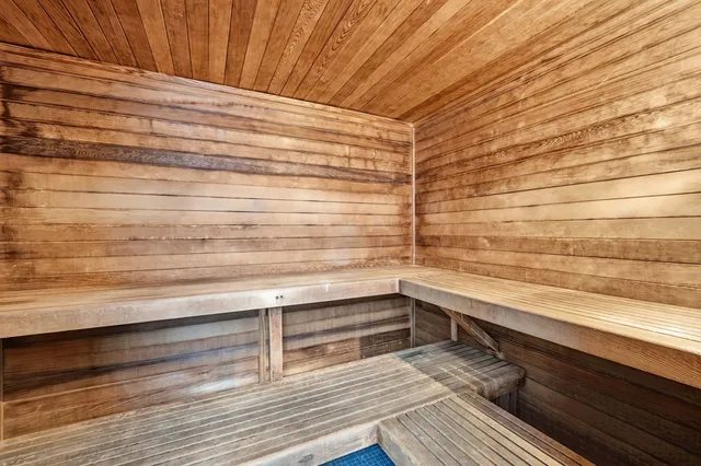 $2,500 | 2020 North Lincoln Park West, Unit 19C, Chicago, IL 60614