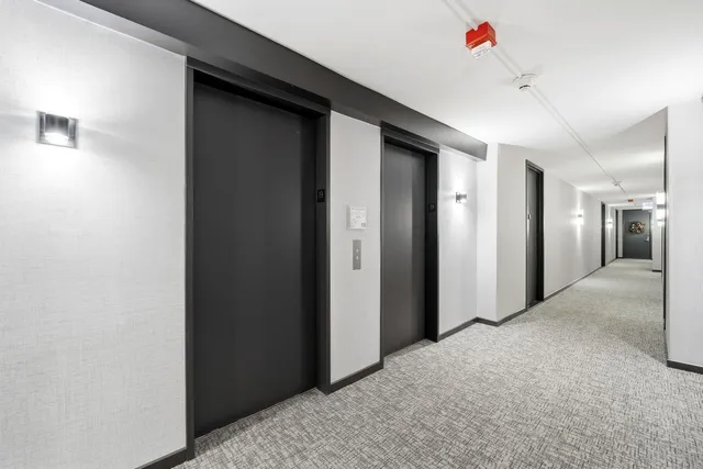 $2,500 | 2020 North Lincoln Park West, Unit 19C, Chicago, IL 60614