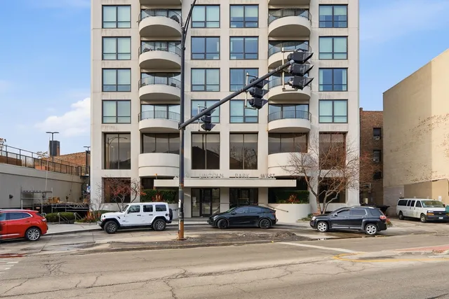 $2,500 | 2020 North Lincoln Park West, Unit 19C, Chicago, IL 60614