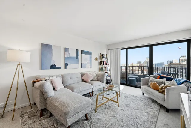 $2,500 | 2020 North Lincoln Park West, Unit 19C, Chicago, IL 60614